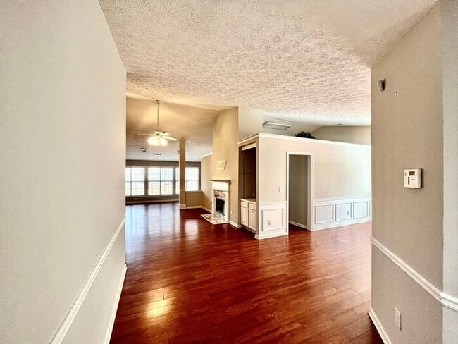 Photo - 1410 Highland Farm Dr