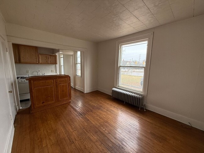 Photo - 406 W Washington Ave Unit Apt #2