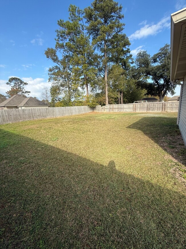 Photo - 42245 Wood Ave