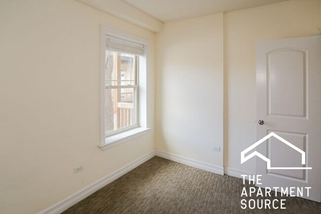 Photo - 3814 N Sheffield Ave Unit 2W