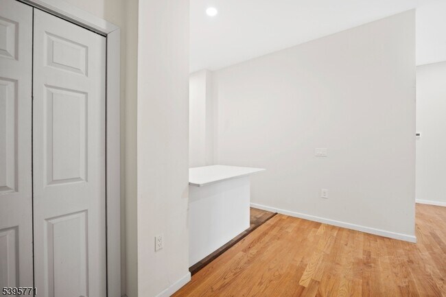 Photo - 176 Union Ave