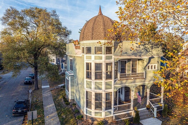 Photo - 398 W 5th Ave