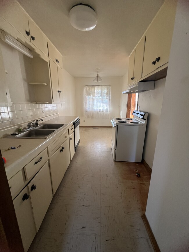 Photo - 115 N 3rd St