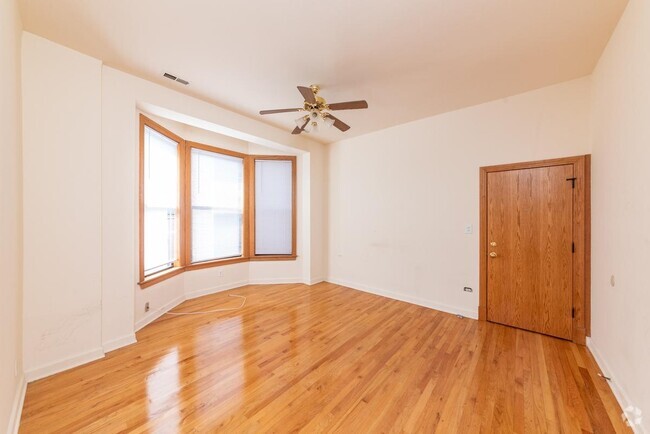 Building Photo - 3 bedroom in Chicago IL 60608 Unit 2 Rental