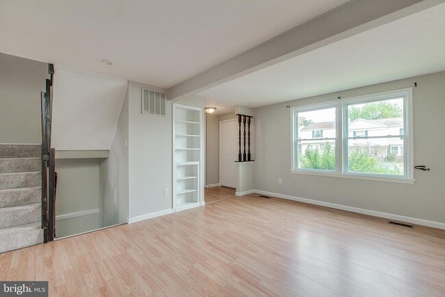 Photo - 1749 Carriage Way