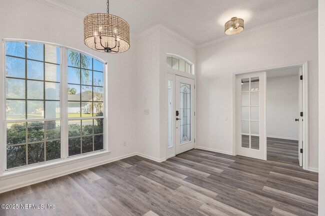 Photo - 737 Hazelmoor Ln