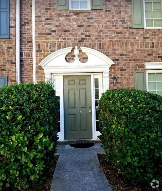 Building Photo - 2858 Parkway Close Rental