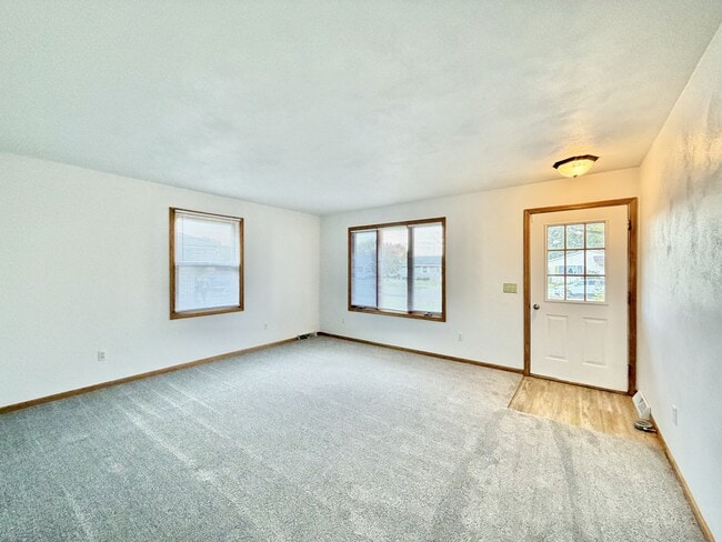 Photo - 1124-1126 Brown Dr