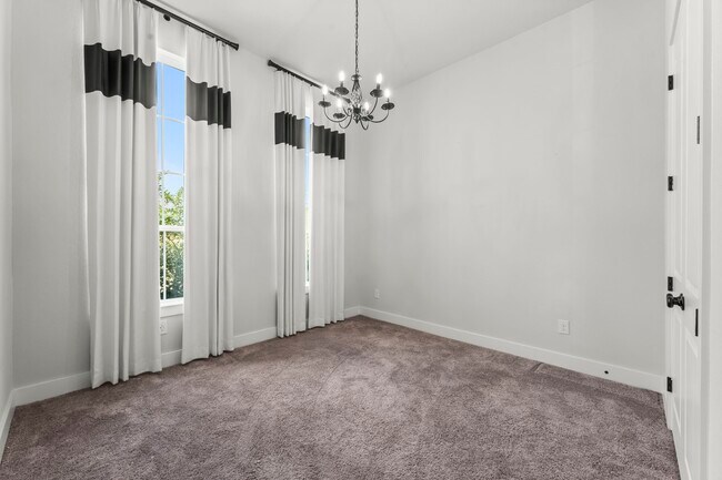 Photo - 17151 Sandstone St