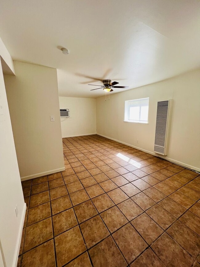 1914 Cullen Ave Unidad B