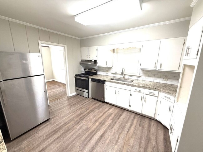 Photo - 1805 Gillespie Dr