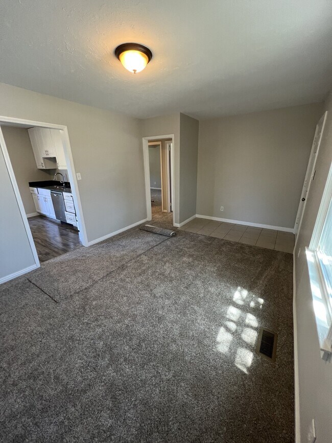 Photo - 633 E 500 S Unit 633 e 500 s