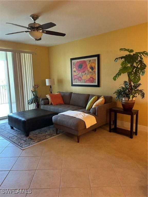 Photo - 11041 Gulf Reflections Drive Unidad 305 Rental