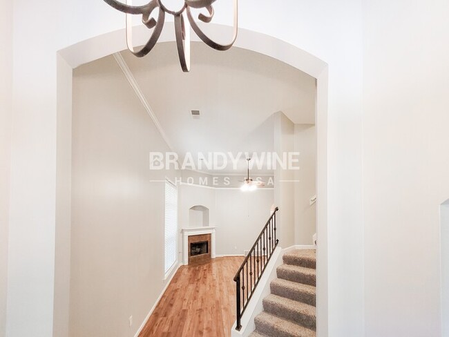 Photo - 2672 Bending Elm Dr