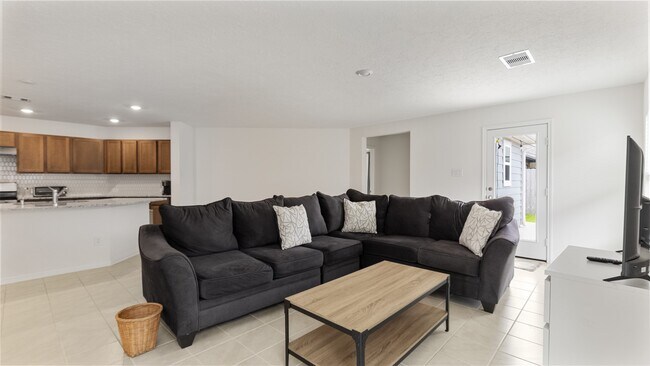 Photo - 2925 Grand Anse Dr