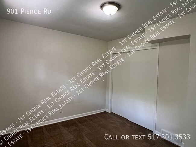 Photo - 901 Pierce Rd