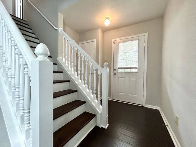 Photo - 6536 Matlea Ct