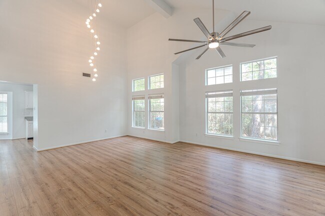 Photo - 34 E Trillium Cir