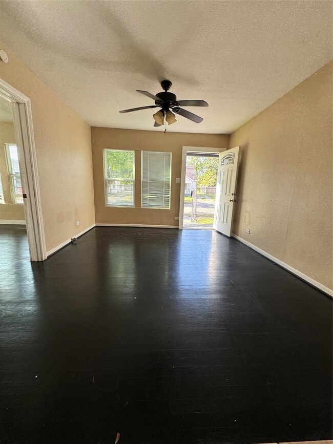 Photo - 4603 Canal St