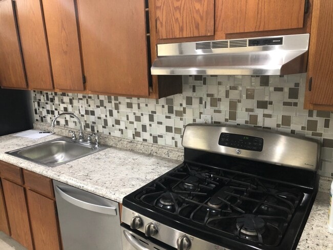 Photo - 209 Magnolia Ter Unidad A