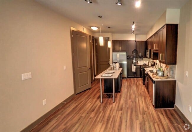 Building Photo - 3788 Richmond Ave. Unit 1453 Rental