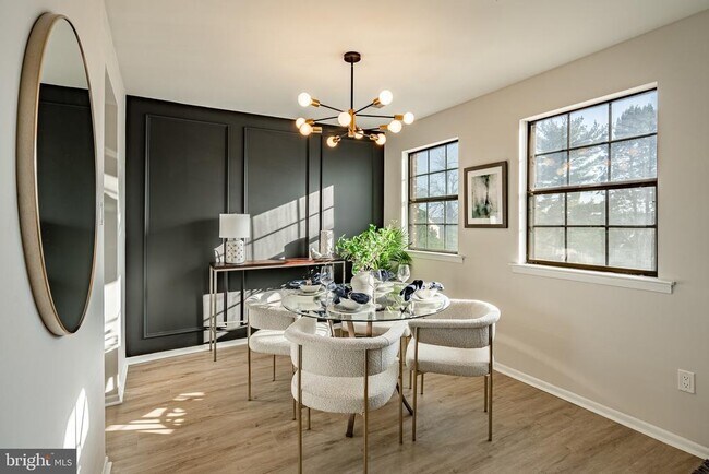 Photo - 233 Holly Dr