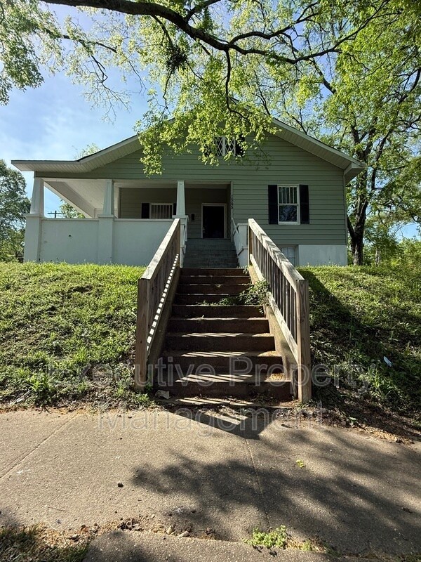 Photo - 1545 29th St