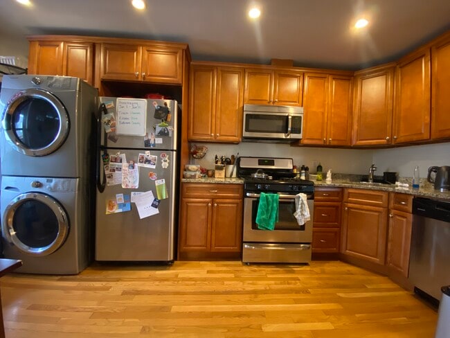 Photo - 11 Leverett St Unit 3