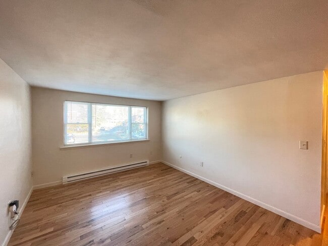 Photo - 183 Loudon Rd Unit Apartment 7