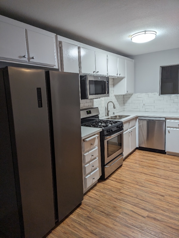 Photo - 7014 Lanewood Ave Apartment Unit 17