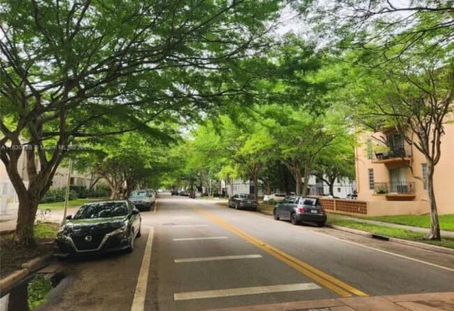 Photo - 1014 Salzedo St Unit 304