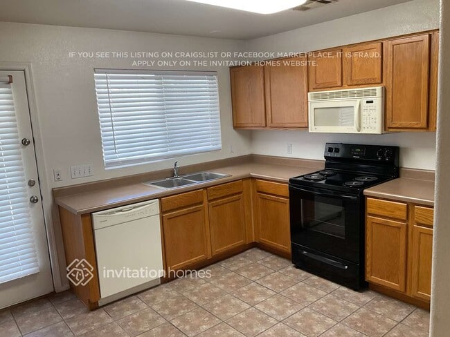 Photo - 954 E Pima Ave