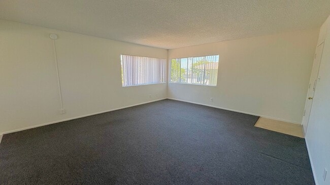 Photo - 11715 Ramona Ave Unidad C