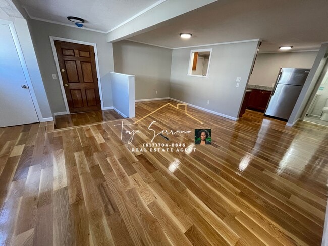 Photo - 23 Roughan St Unit 1