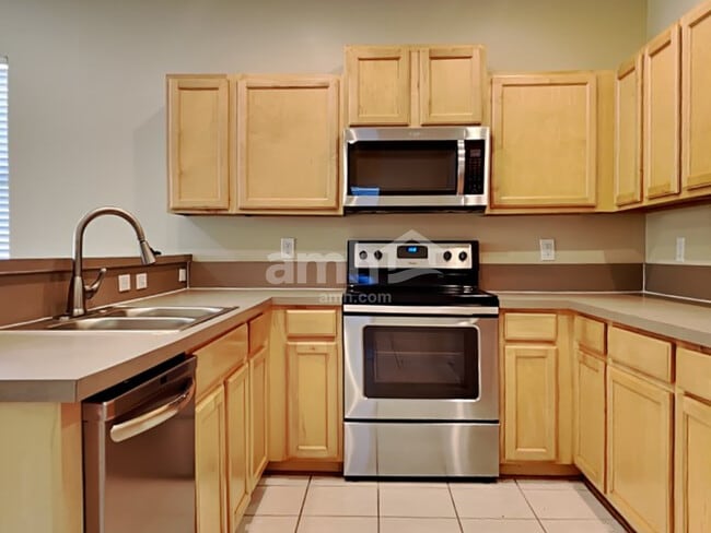 Photo - 658 Southland Ln