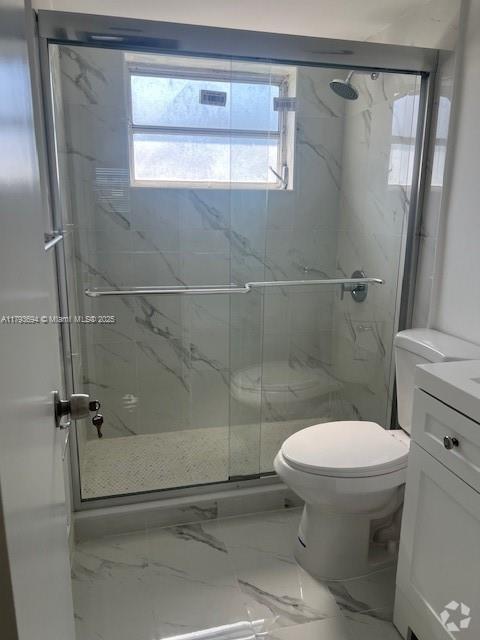 Building Photo - 4163 SW 67th Ave Unit 203c Rental