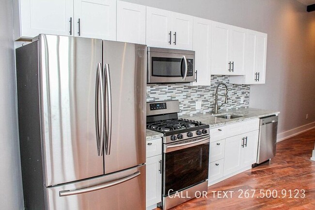 Building Photo - 1025 E Montgomery Ave Unit 4