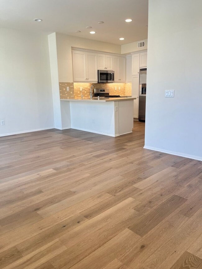 465 Pecana St