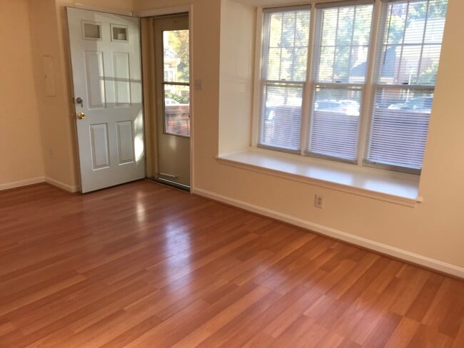 Photo - 2530 Fairfax Dr Condo Unit A