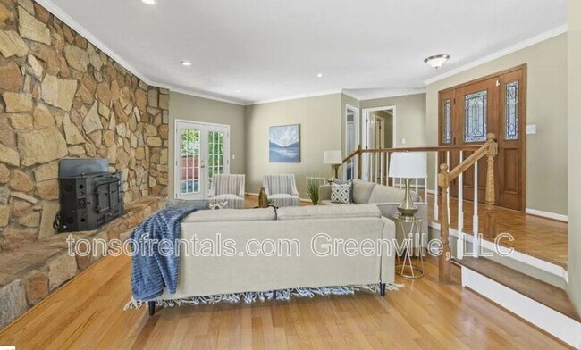 Photo - 1016 Old Boiling Springs Rd