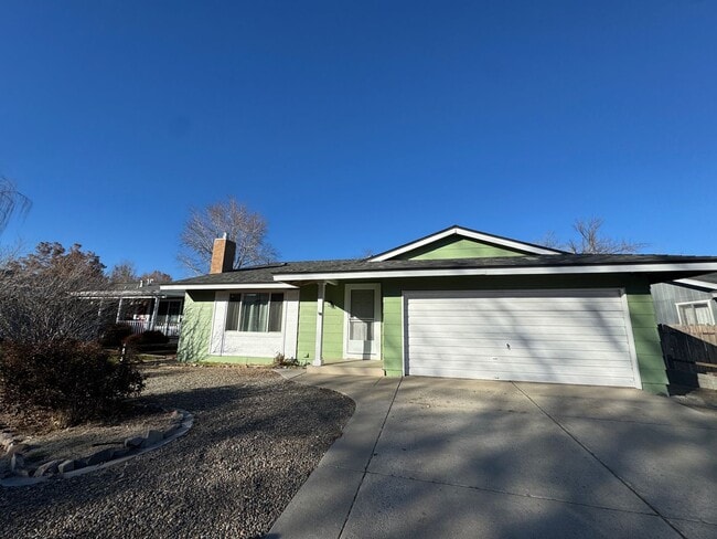 Photo - 3 Bed, 2 Bath Home Available NOW in Southeast Reno!