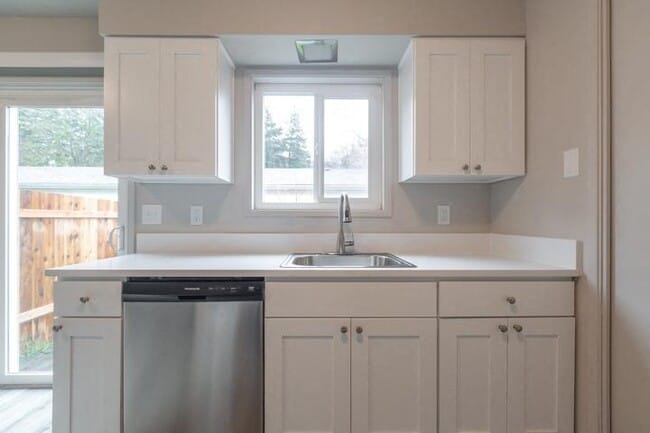 Photo - Williamsburg Townhomes