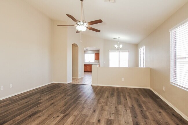 Photo - 802 S 126th Ave