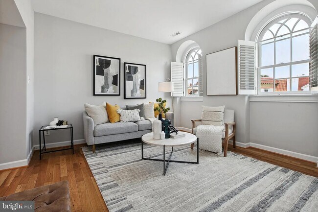 Photo - 1426 21st St NW Unidad 404