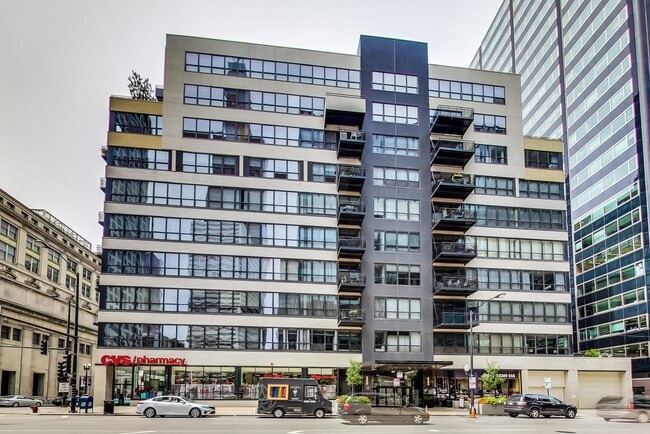 Building Photo - 130 S Canal St Unit 417 Rental