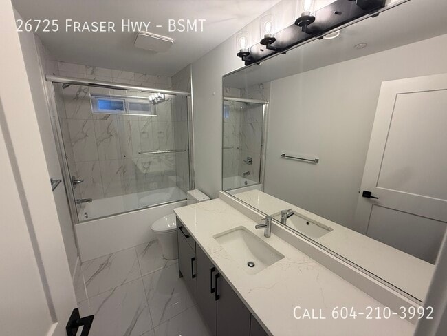 Photo - Brand New Ground Level Suite Unité BSMT