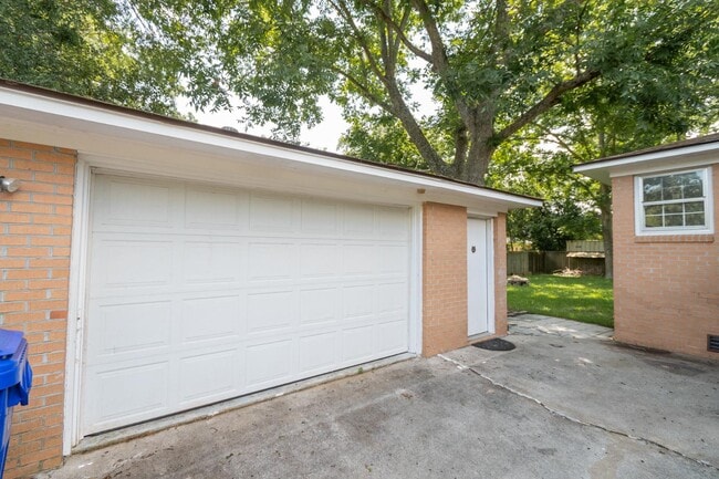 Photo - 1329 White House Blvd