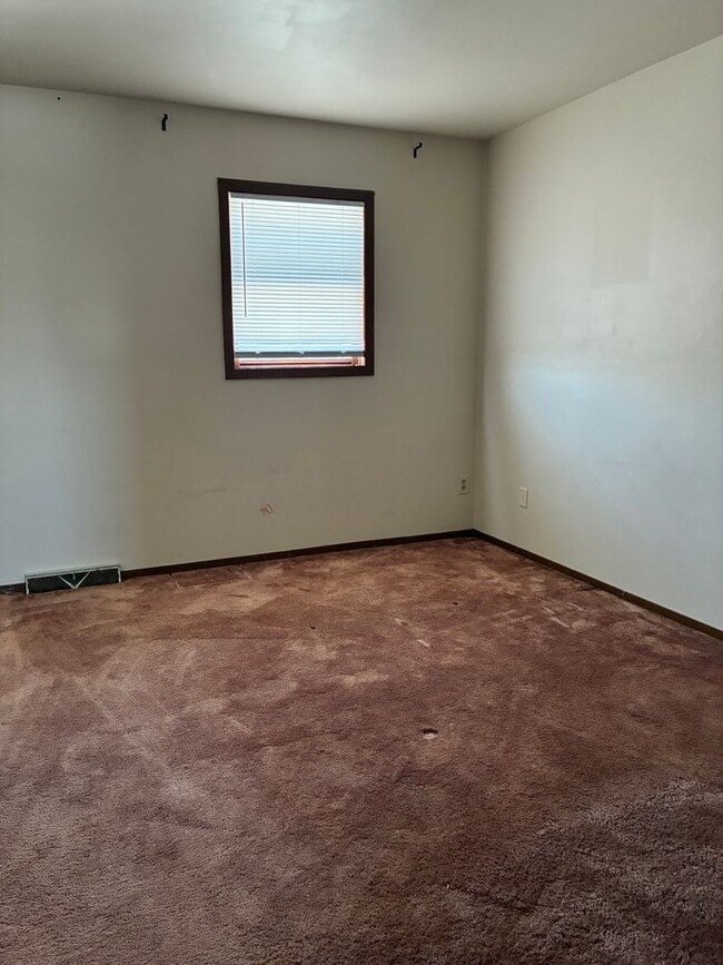 Photo - Two Bedroom Townhouse