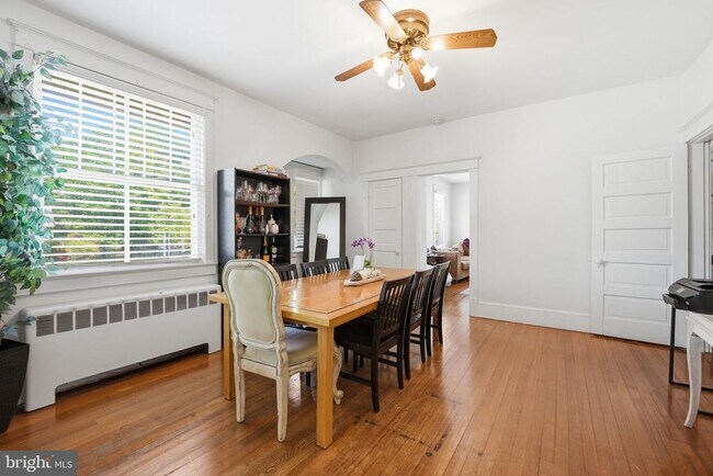 Photo - 524 N Kenmore St