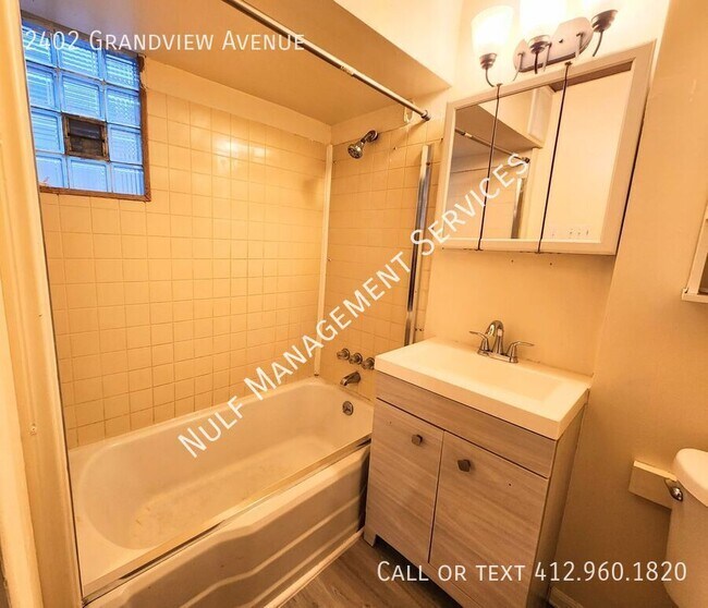 Photo - 2402 Grandview Ave